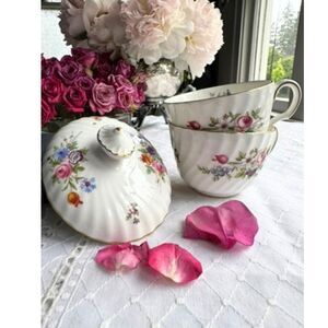 MINTON MARLOW PATTERN TWO TEA CUPS and TEAPOT LID